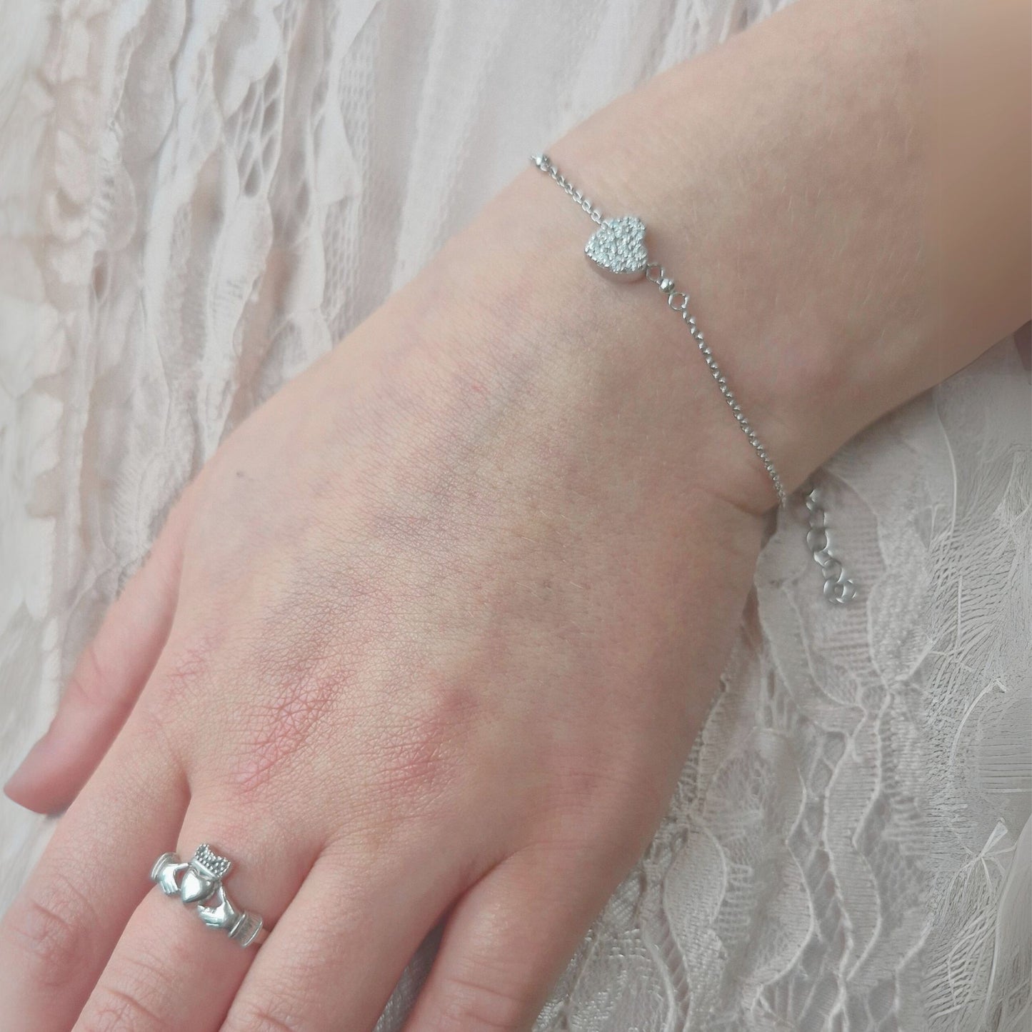 Silver girls bracelet with sparkle heart